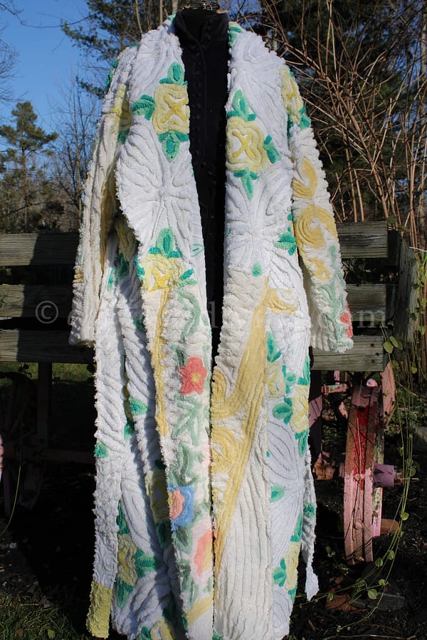 Plush Plus Size Chenille Robe, Upcycled Bathrobe from Cabbage Rose Blooms Vintage Chenille
